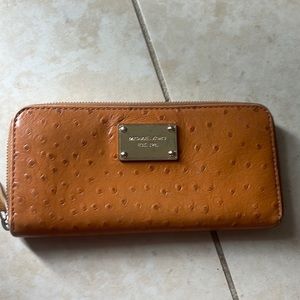 Micheal Kors ostrich wallet